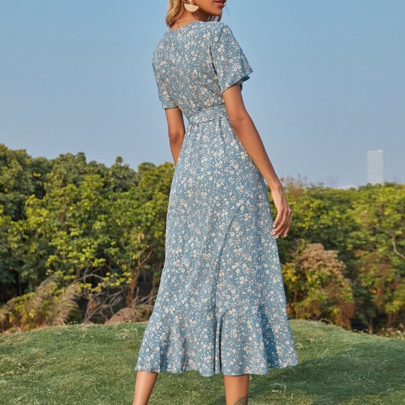 Boho Floral Print Belted V neck Ruffle Midi Dress - Picture 9 of 11